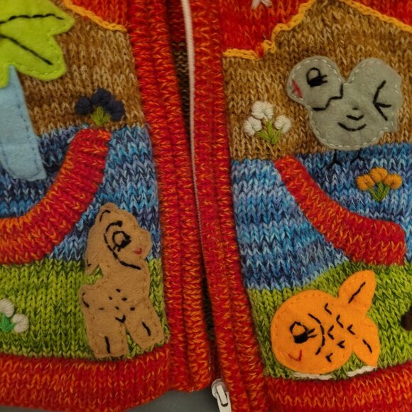 American South Side kids sweater, animal print. Zippered, hood. - Picture 9 of 13